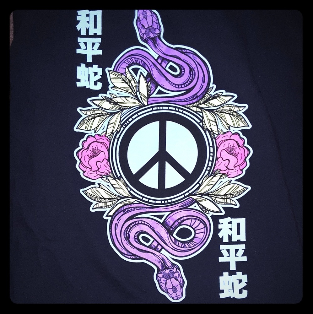 BRAND NEW Neon printed long-sleeve shirt